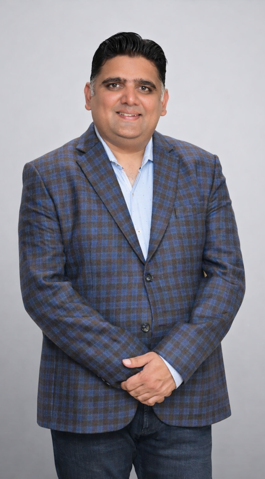 Akash jalan Founder and CEO of Fastest Growing Cinema Franchise in India